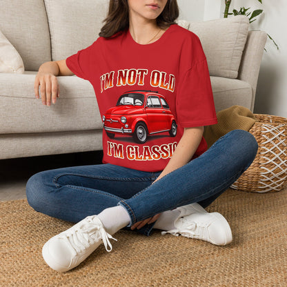 True Insights Retro T-Shirt mit rotem Oldtimer, zeitloses Vintage Motiv für echte Autofans