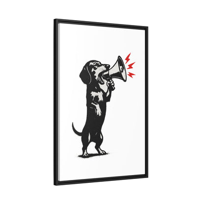 Dog with Megaphone – Satirisches Banksy-inspiriertes Kunstmotiv | Statement Design