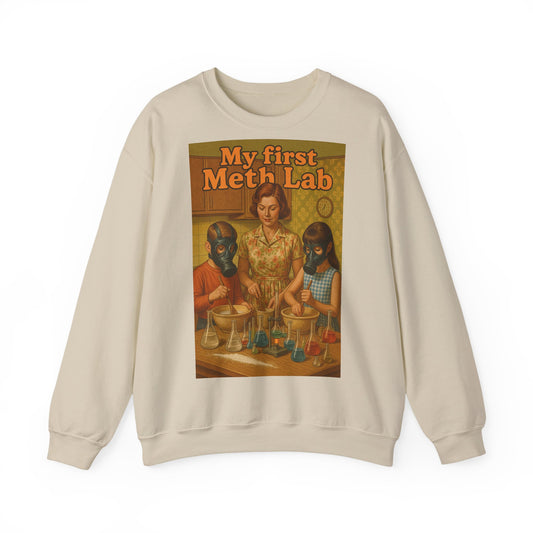 Sweatshirt – „My First Meth Lab“ Sweatshirt – Schwarzer Humor im Retro-Stil | True Insights Design mit Humor