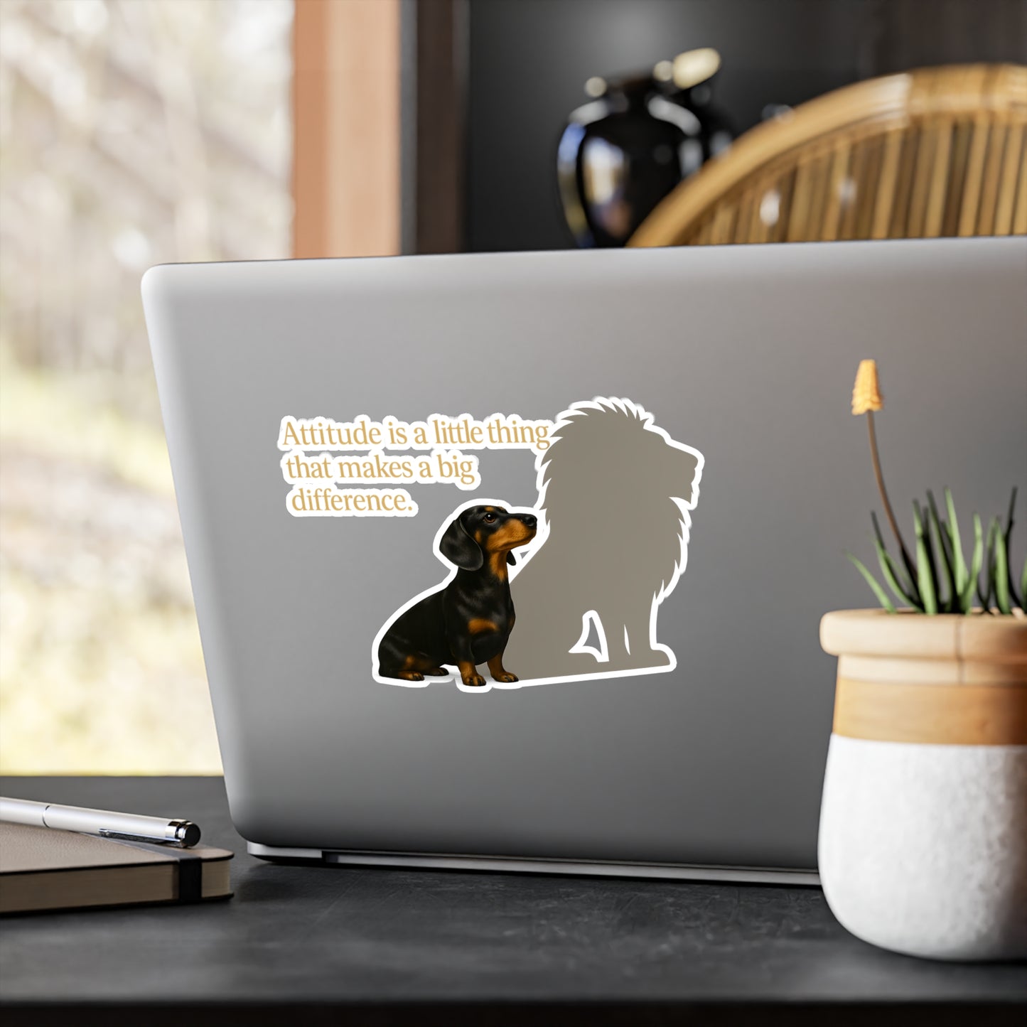 Dackel Löwe Sticker - Attitude is a little thing - Motivation Aufkleber für Hundeliebhaber & Dackel-Fans