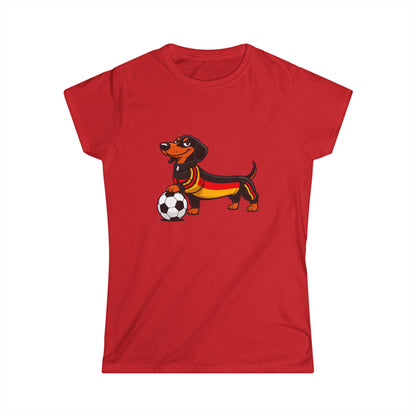 True Insights Damen T-Shirt Fußball Dackel WM 2026 Deutschland Trikot Hund Fan Motiv in Red