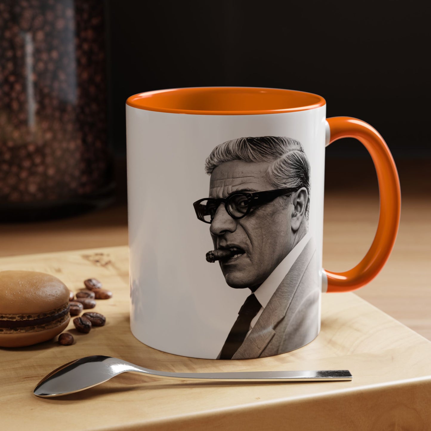 Aristoteles Onassis Kaffeetasse – Schwarz-Weiß Porträt mit Zigarre & Brille | Bunte Tasse für Geschichts- & Stil-Fans