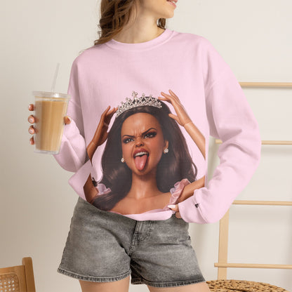 Barbicore Sweatshirt – Freches Doll-Motiv mit Tiara & Zunge raus | Pinkes Puppen-Design für Fans, Ironie & Statement-Fashion