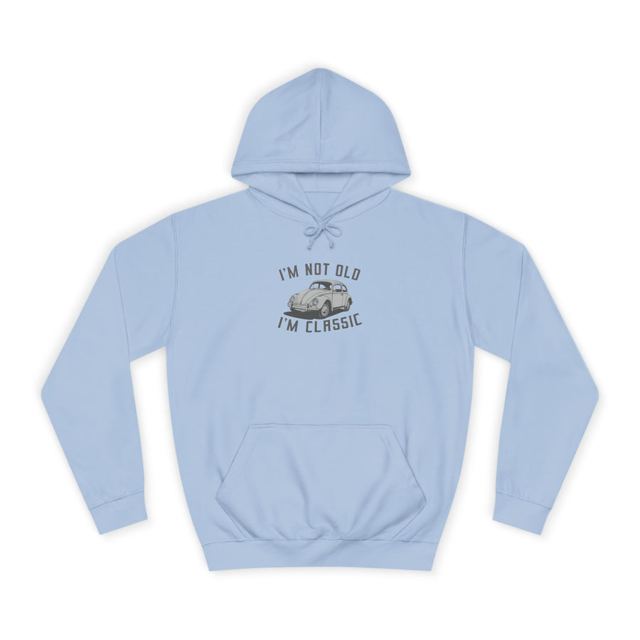 Hoodie mit Vintage-VW-Käfer-Motiv – „I'm Not Old I'm Classic“ – Sky Blue – Vorderseite