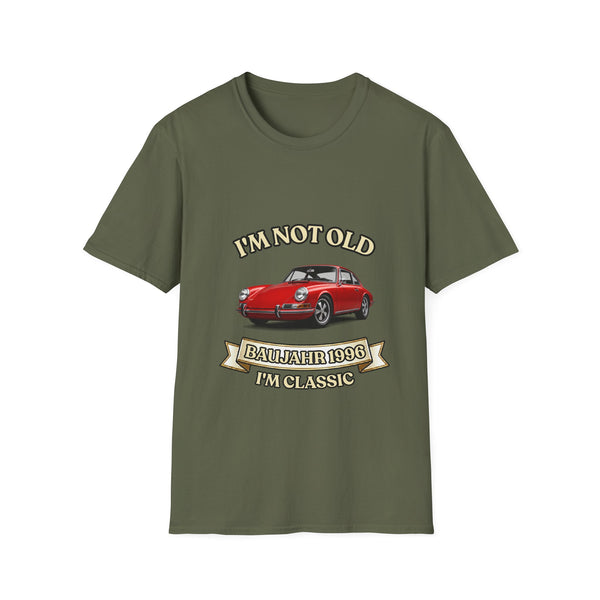 Geschenk zum 30. Geburtstag – T-Shirt Jahrgang 1996 mit Porsche-Motiv – Military Green – Vorderseite