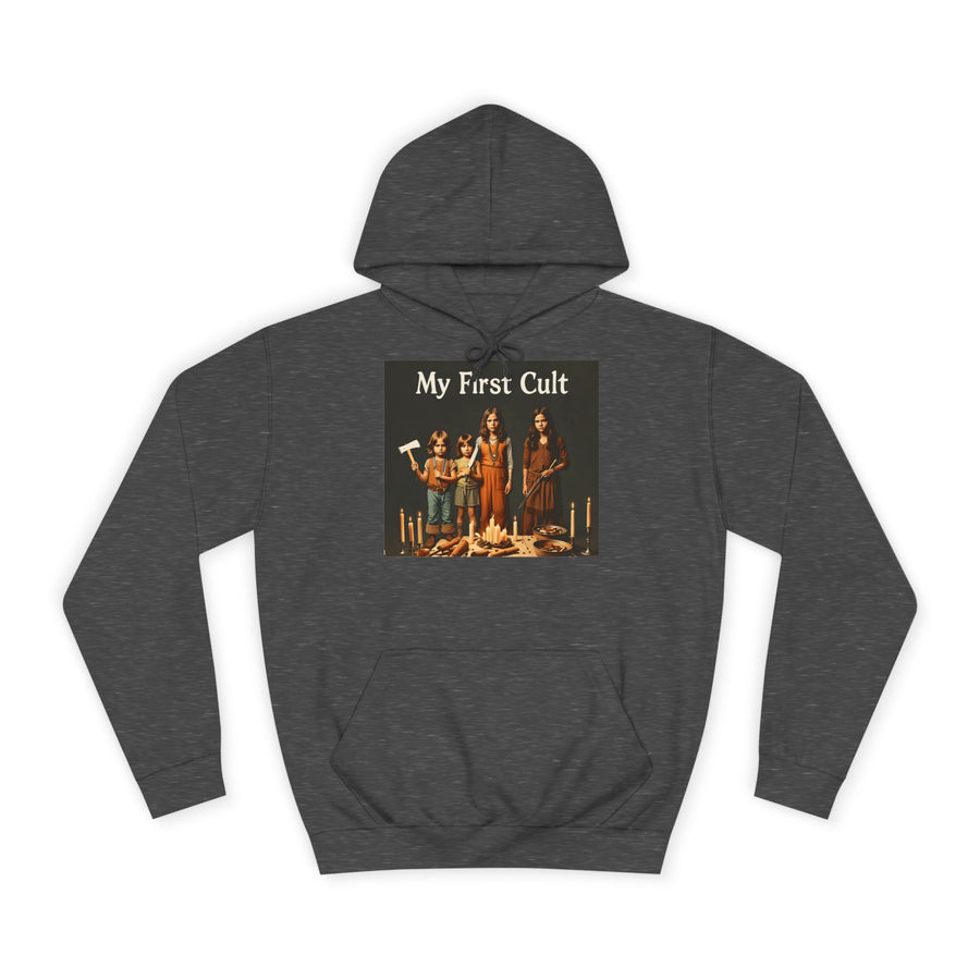 My First Cult Hoodie – Schräges Retro-Foto-Motiv mit schwarzem Humor