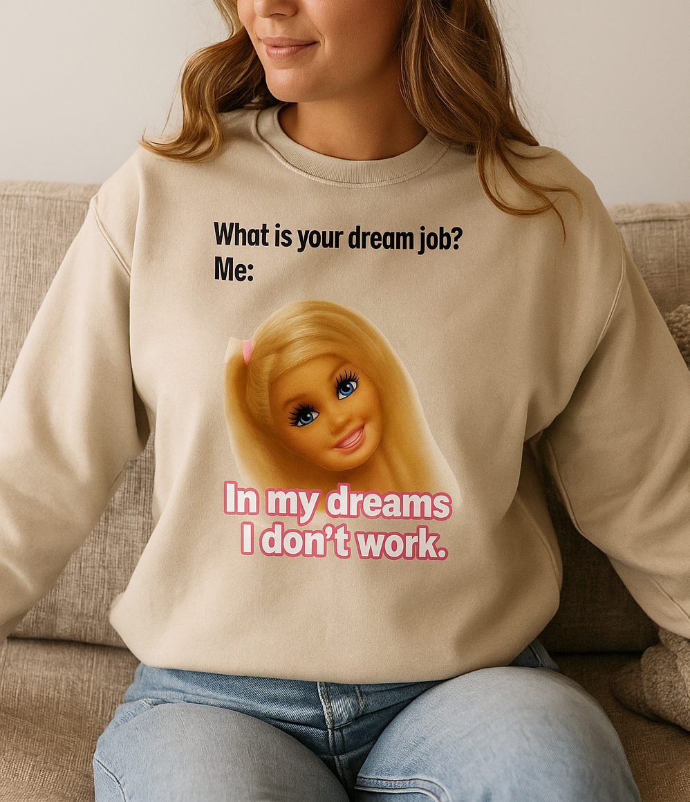 Traumjob Sweatshirt – Satirisches Anti-Work Sweater mit Puppen-Illustration