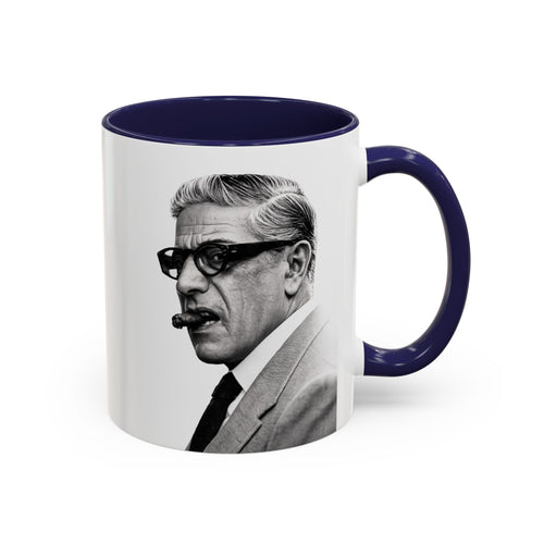 Aristoteles Onassis Kaffeetasse – Schwarz-Weiß Porträt mit Zigarre & Brille | Bunte Tasse für Geschichts- & Stil-Fans