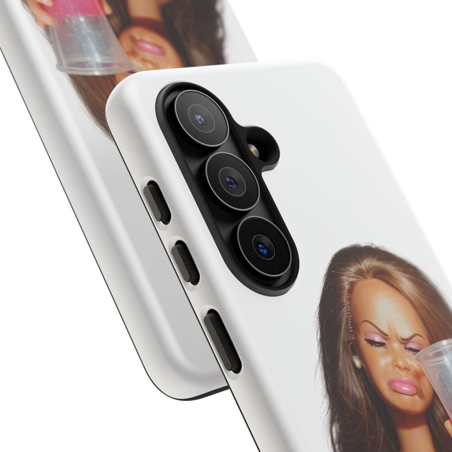 Handyhülle Pink Drink Doll – Lustiges Barbie-Meme für iPhone & Samsung