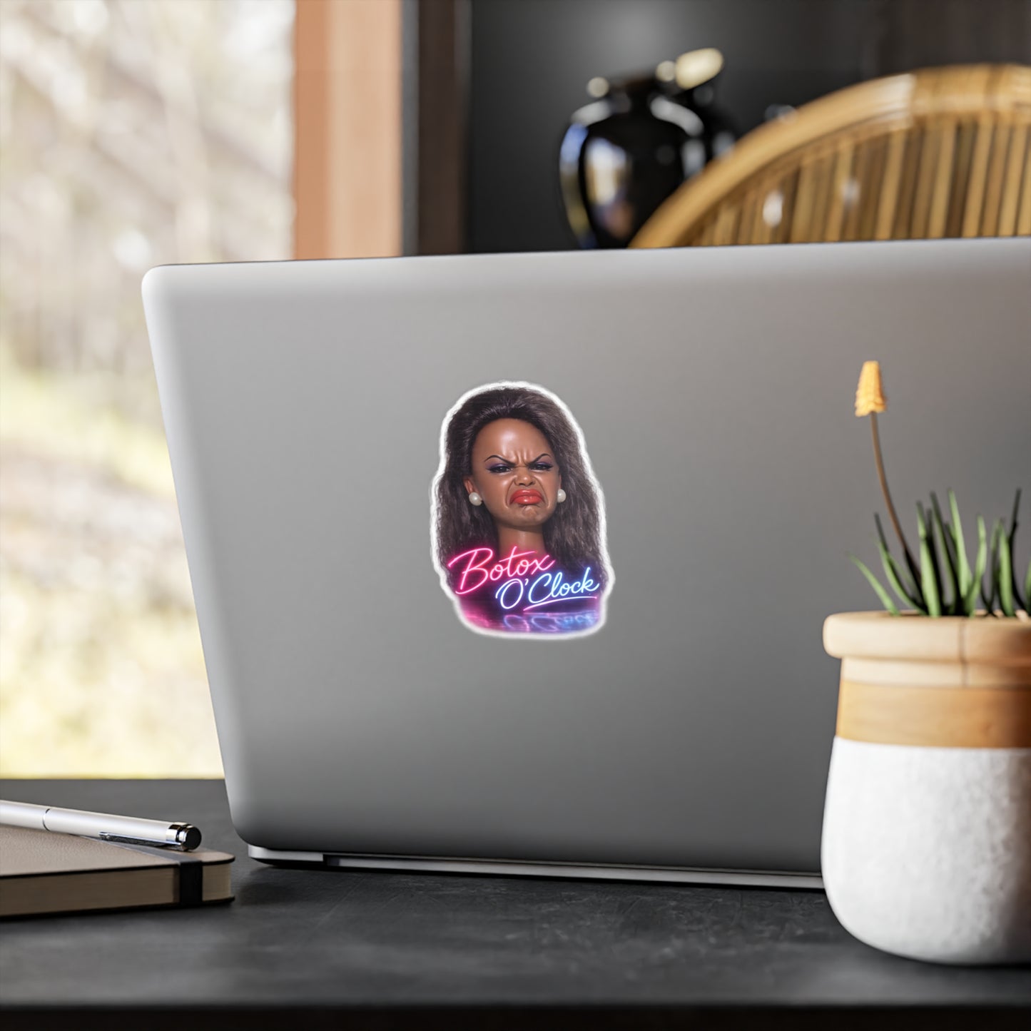 Botox O'Clock Sticker – Lustiges Beauty-Meme Aufkleber, Grimasse Neon-Design, Geschenk für Botox-Fans & Kosmetik-Liebhaber