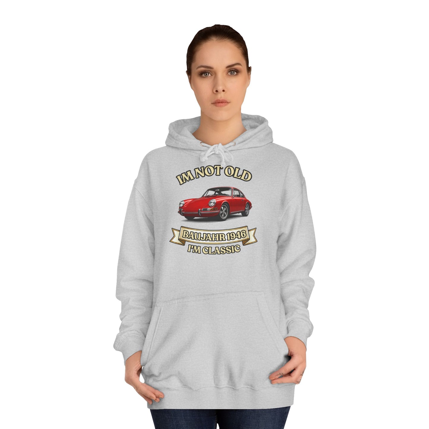 Hoodie Baujahr 1946 - I'm Not Old I'm Classic - Roter Oldtimer Sportwagen - Geschenk zum 79. Geburtstag Herren Damen Klassiker Fan