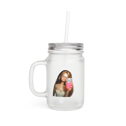 Doll Meme Barbicore Mason Jar - Lustiges Sassy Puppe Glas mit Pinkem Drink, Trendiges Geschenk für Partys & Fans