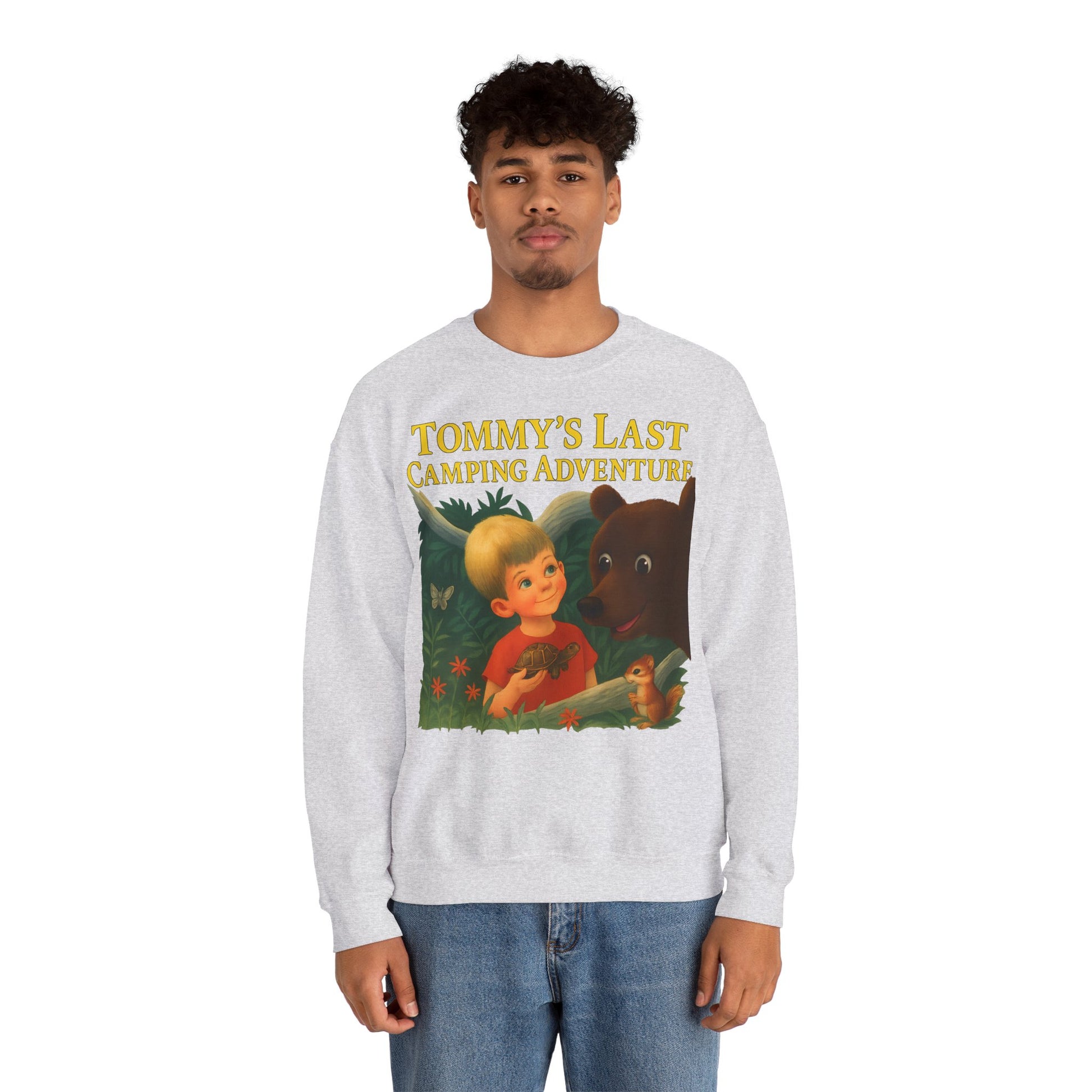 Sweatshirt – Tommy’s Last Camping Adventure Sweatshirt – Schwarzer Humor trifft Retro-Kinderbuchstil | True Insights Design mit Humor