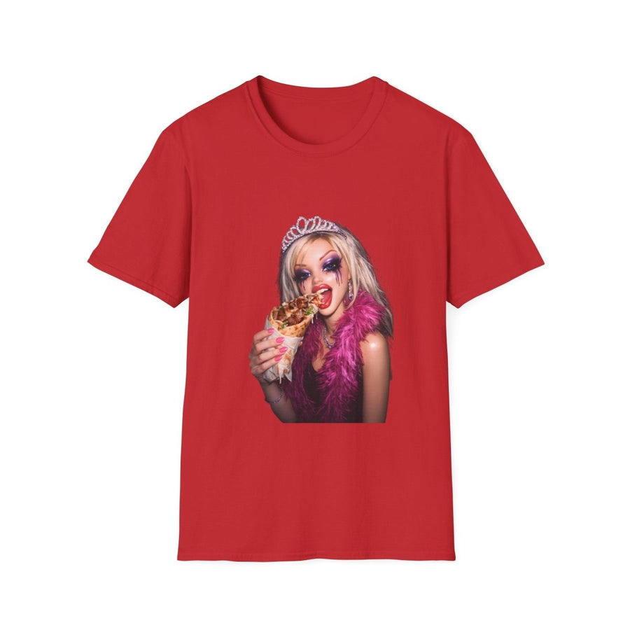 Rotes T-Shirt mit Puppen-Motiv Plastik-trifft-Döner im Barbie-Meme-Stil für Alternative und Drama-Queens.