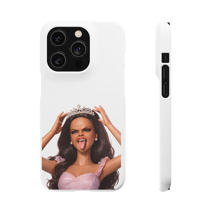 Barbicore Handyhülle – Frecher Beauty Queen Look mit Tiara & Zunge raus | Pink Puppen-Style Case für Fashion-Fans