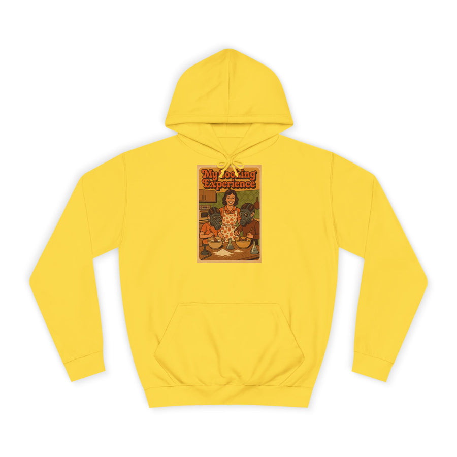 My First Cooking Experience Hoodie – Retro-Motiv mit Gasmasken in der Küche