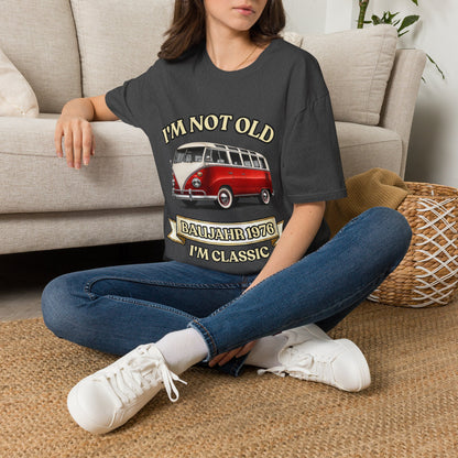 True Insights T-Shirt Baujahr 1976 Classic Bus Oldtimer Motiv, Jahrgang Design für Camping Liebhaber