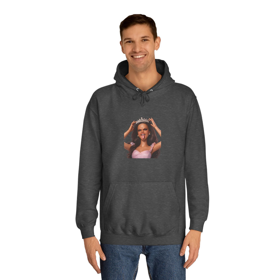 True Insights Barbicore Prinzessin Hoodie – Freches Puppen-Motiv mit Krone und Zunge raus
