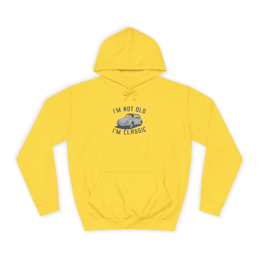 Hoodie mit Vintage-VW-Käfer-Motiv – „I'm Not Old I'm Classic“ – Sun Yellow – Vorderseite