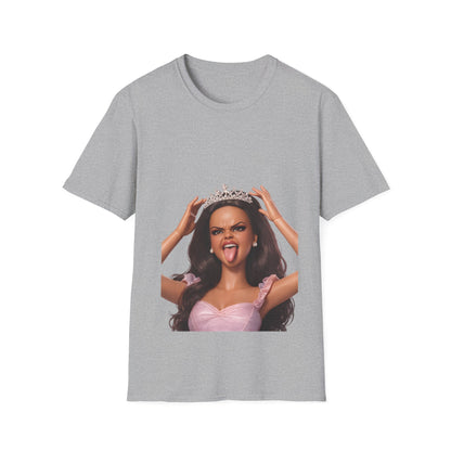 Barbicore T-Shirt Unisex – Freche Puppen-Prinzessin mit Krone & Zunge raus, Pink Aesthetic Statement Shirt