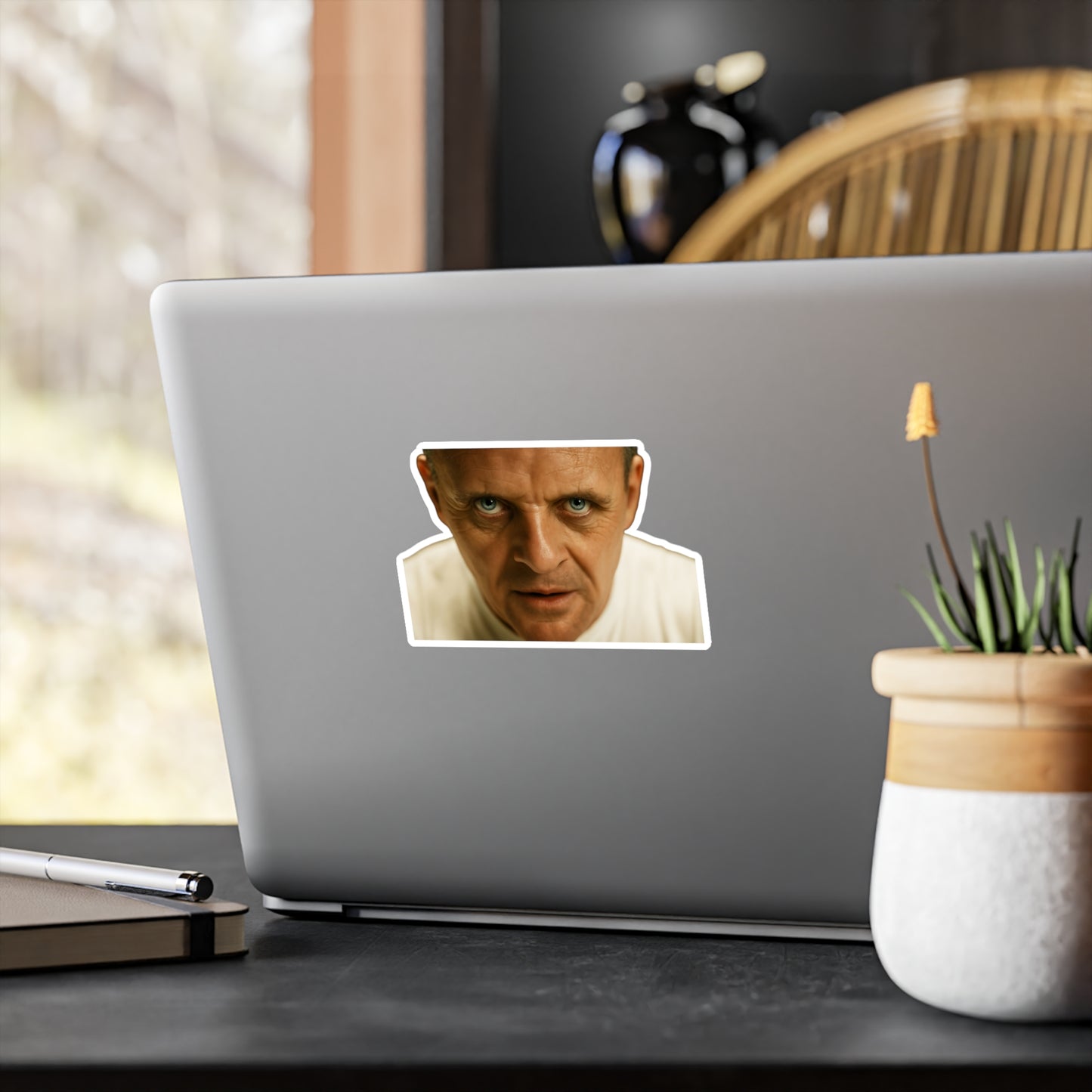 Intensiver Blick Portrait Sticker – Dramatisches Gesicht Aufkleber für Film-Fans & Deko