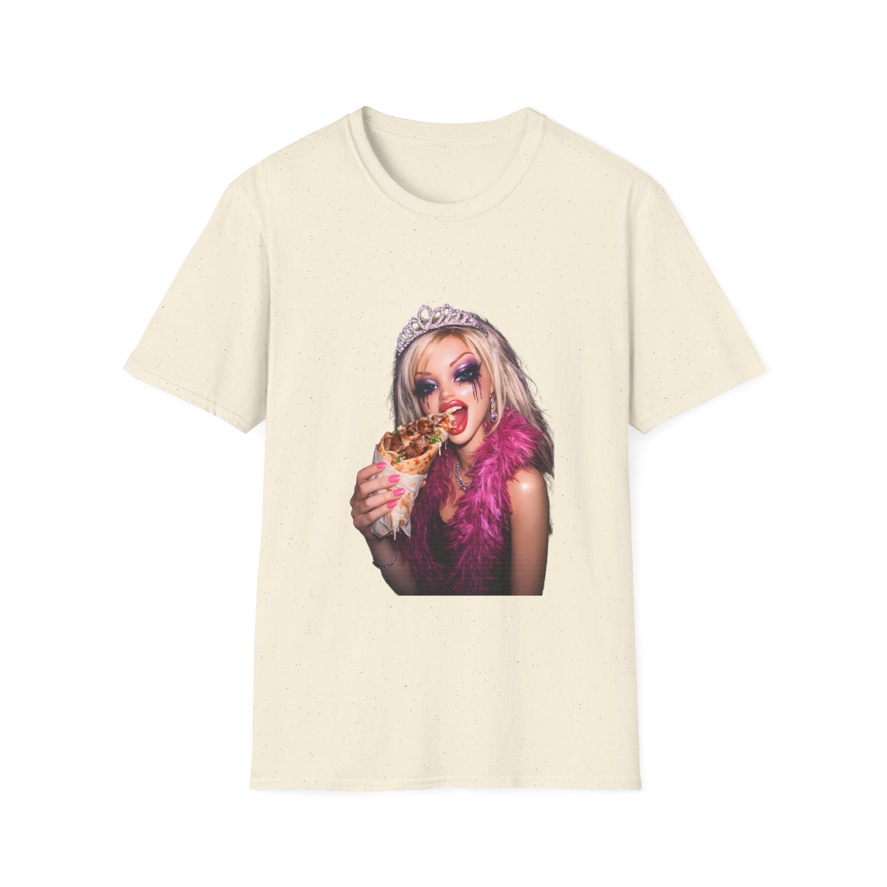 Lustiges Puppen-Meme T-Shirt im Barbie-Stil – Frau mit Tiara isst Döner, Retro-Glamour Humor Shirt von True Insights