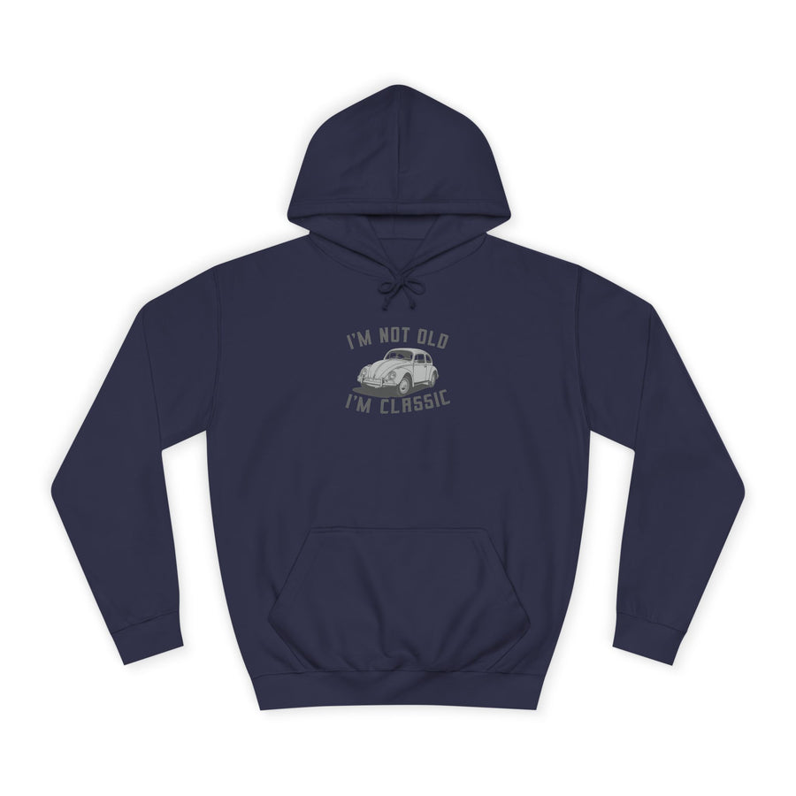 Hoodie mit Vintage-VW-Käfer-Motiv – „I'm Not Old I'm Classic“ – Oxford Navy – Vorderseite