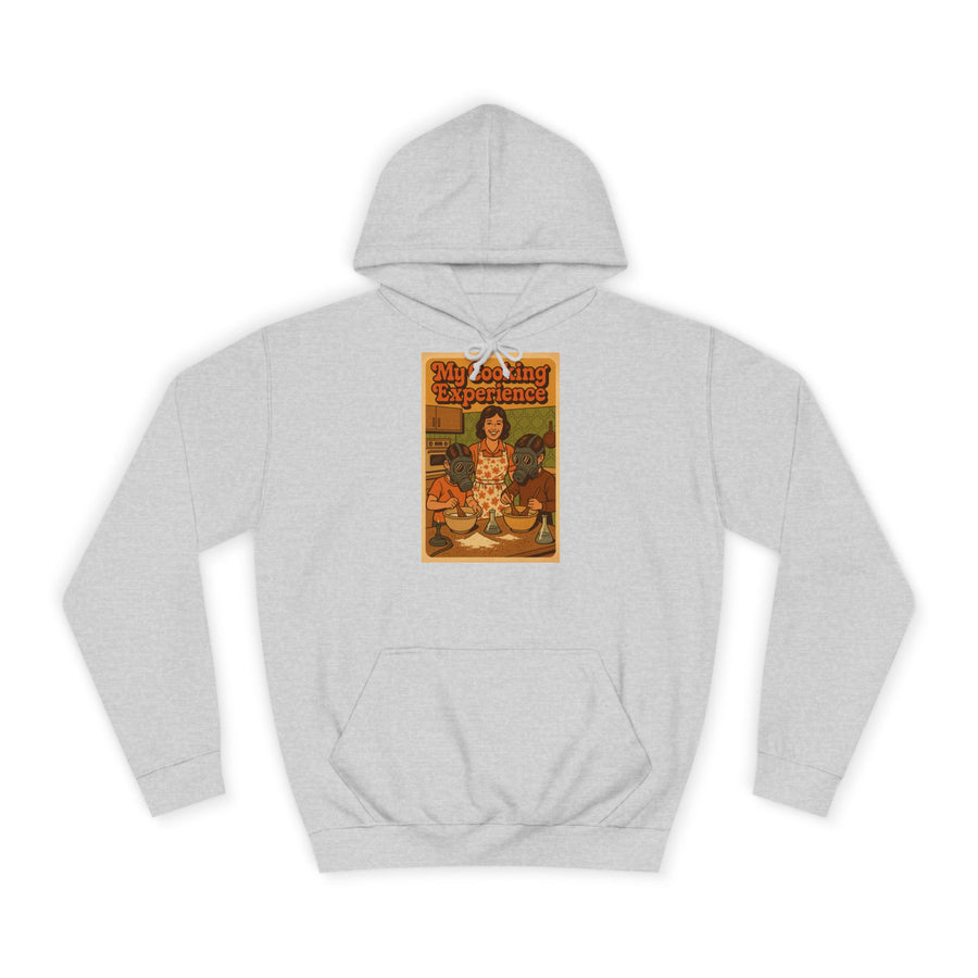 My First Cooking Experience Hoodie – Retro-Motiv mit Gasmasken in der Küche