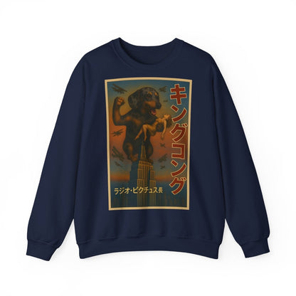 Dackel Sweatshirt – King Kong Parodie im Retro-Stil | Lustiger Unisex Pullover für Filmfans & Dackelliebhaber – Lustiges Sweatshirt | True Insights – Bild 3