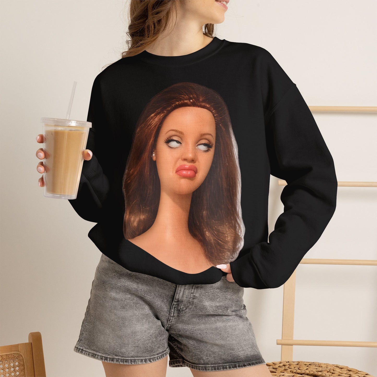 Lustiges Puppen-Gesicht T-Shirt | Genervter Blick Meme Shirt | Ironisches Statement Geschenk für Frauen