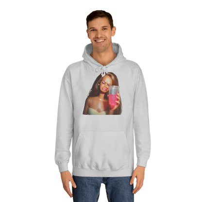 Doll Meme Barbicore Hoodie – Funny Sad Doll mit Pink Drink Kapuzenpullover für Meme-Fans & Pop-Culture-Liebhaber