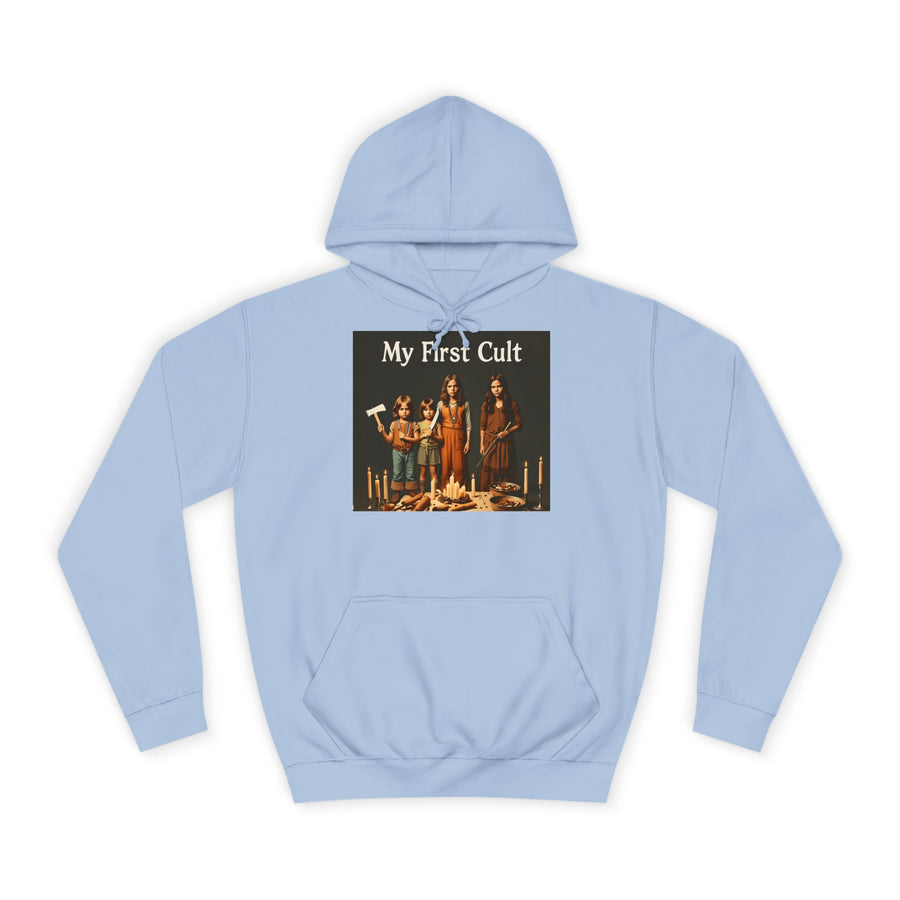 My First Cult Hoodie – Schräges Retro-Foto-Motiv mit schwarzem Humor