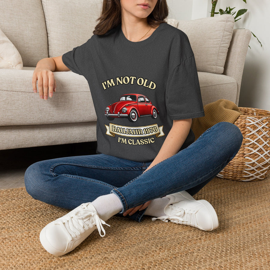 Born in 1976 T-Shirt – 50th Birthday Gift | VW Beetle