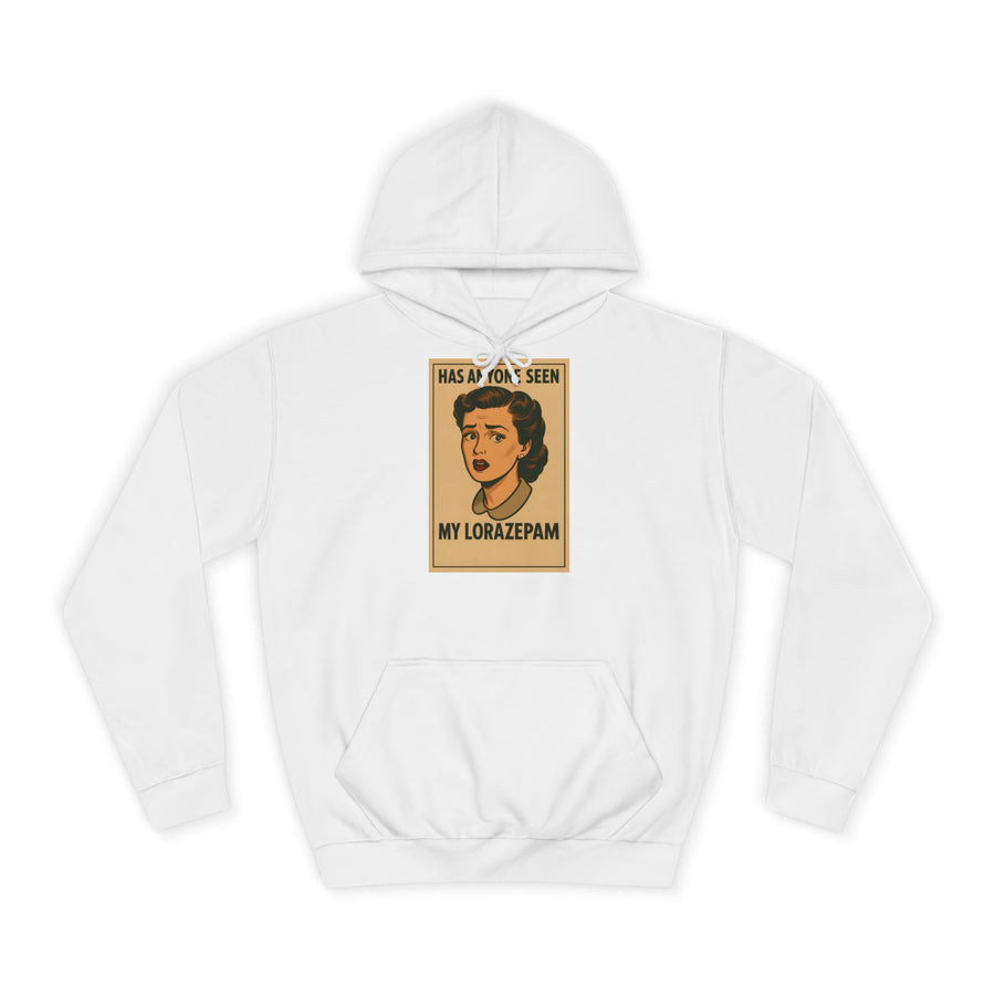 True Insights Has Anyone Seen My Lorazepam Hoodie – Retro-Pop-Art mit schwarzem Humor in Arctic White