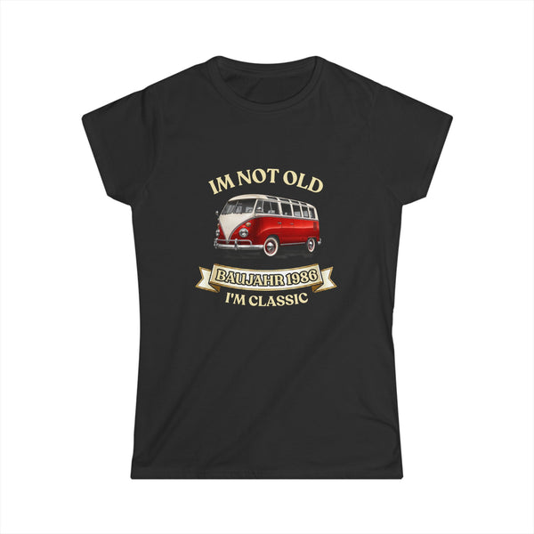 True Insights Damen Shirt Baujahr 1986 I'm Not Old I'm Classic Vintage Bus in Schwarz zum 40. Geburtstag
