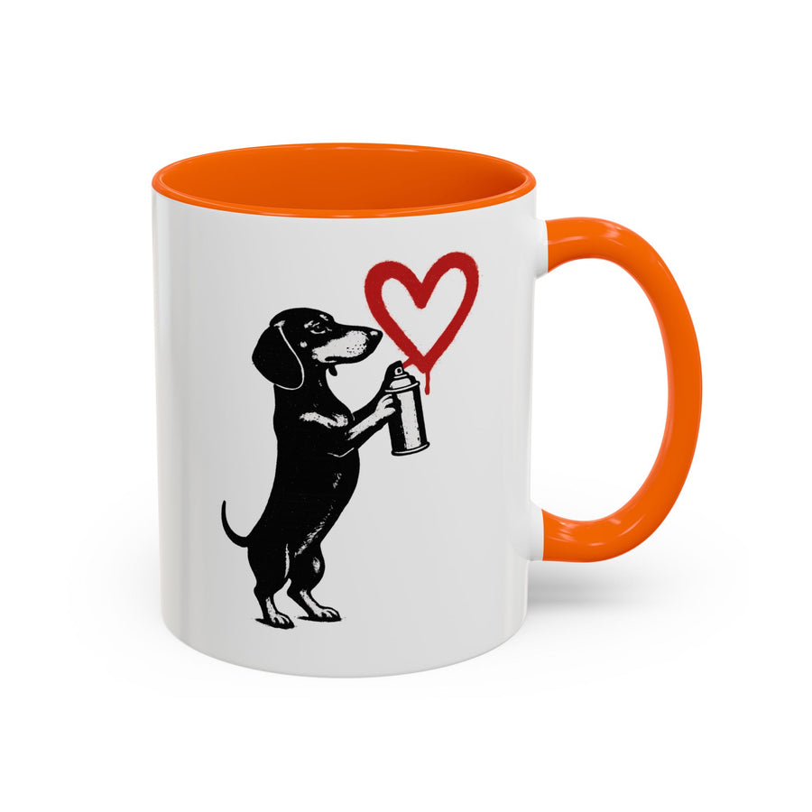 True Insights Banksy Dackel Tasse – Street-Art Kaffeebecher mit rotem Herz in Orange