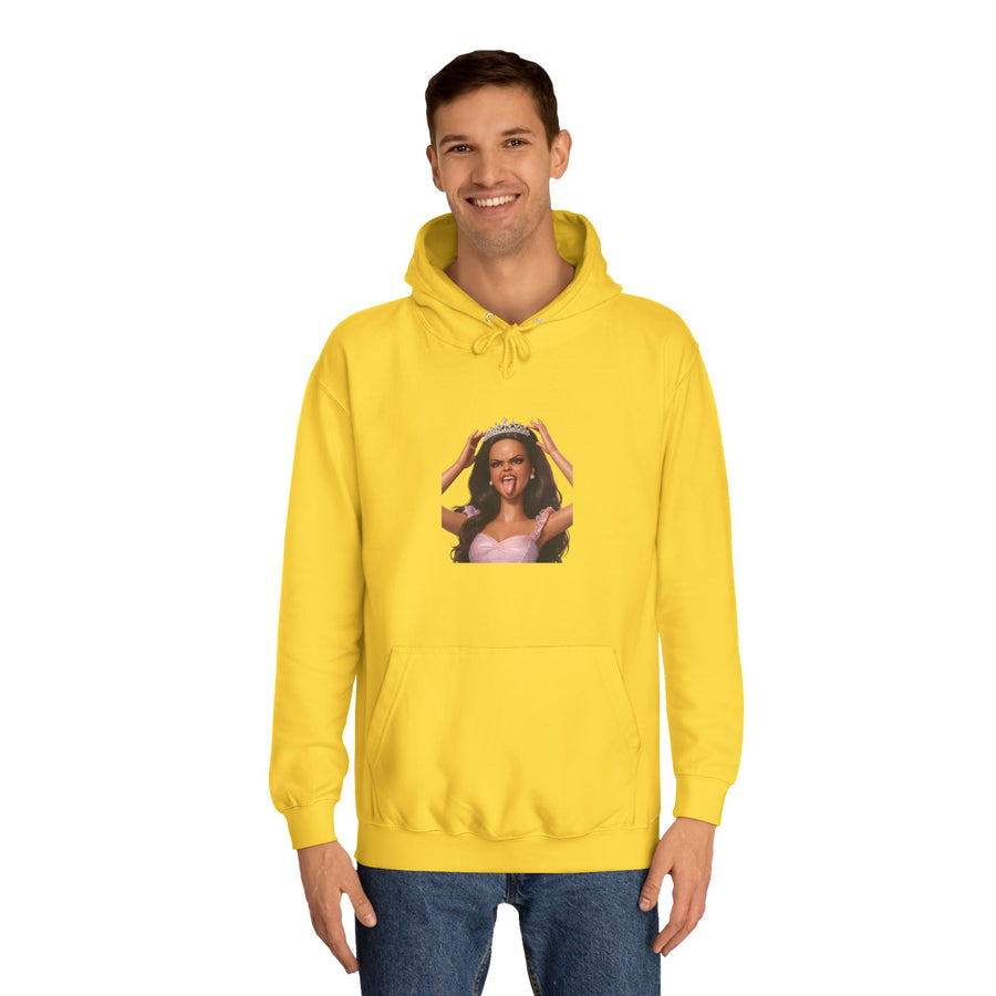 True Insights Barbicore Prinzessin Hoodie – Freches Puppen-Motiv mit Krone und Zunge raus