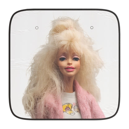 Retro Barbie Puppe Auto-Sonnenschutz – 80er Style Blondine mit Föhnfrisur, faltbarer UV-Schutz für Windschutzscheibe, Geschenk für Puppen-Fans & Autoliebhaber