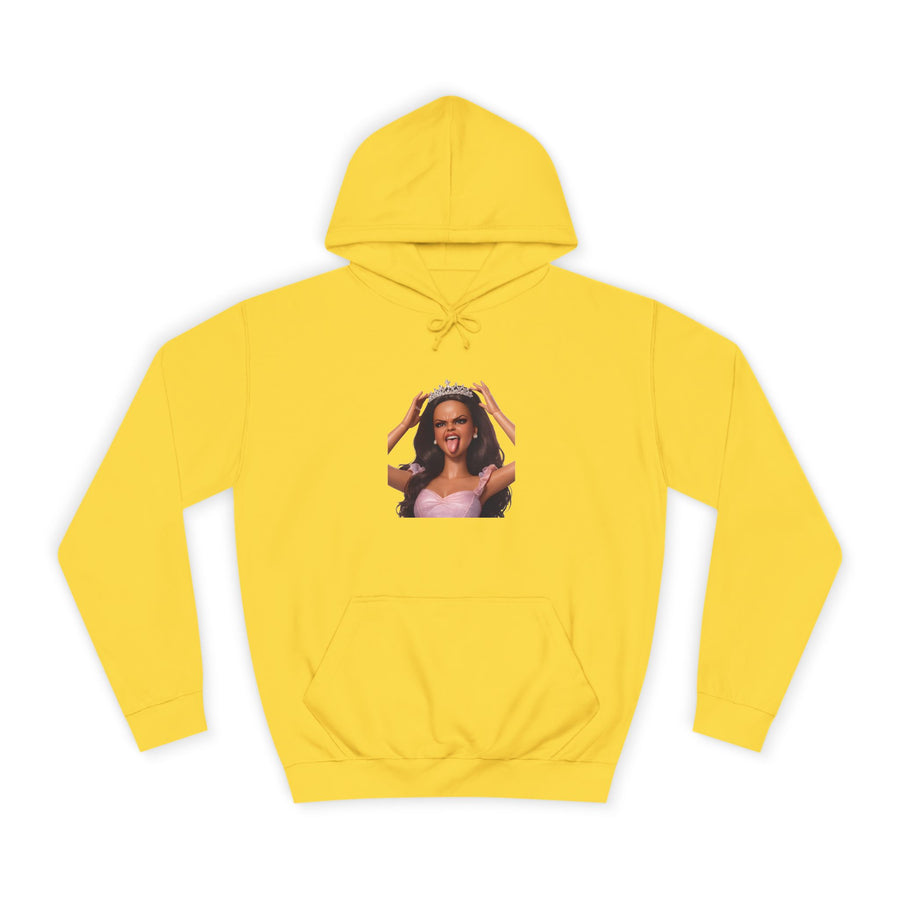 True Insights Barbicore Prinzessin Hoodie – Freches Puppen-Motiv mit Krone und Zunge raus in Sun Yellow