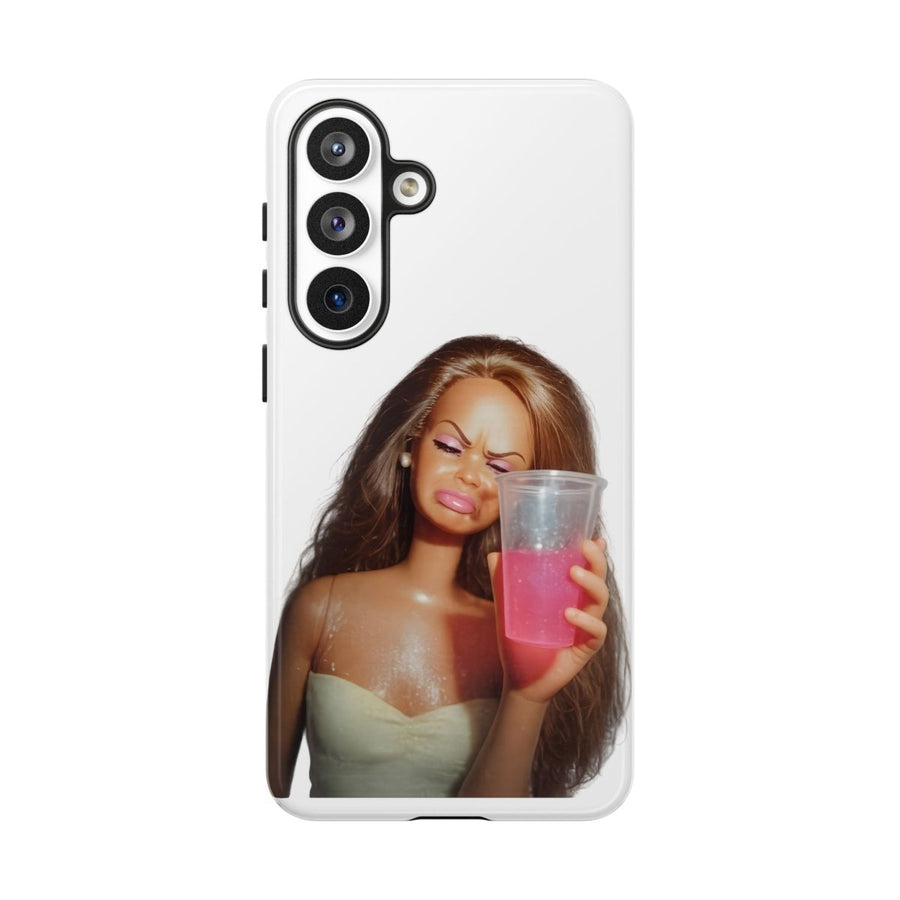 Handyhülle Pink Drink Doll – Lustiges Barbie-Meme für iPhone & Samsung