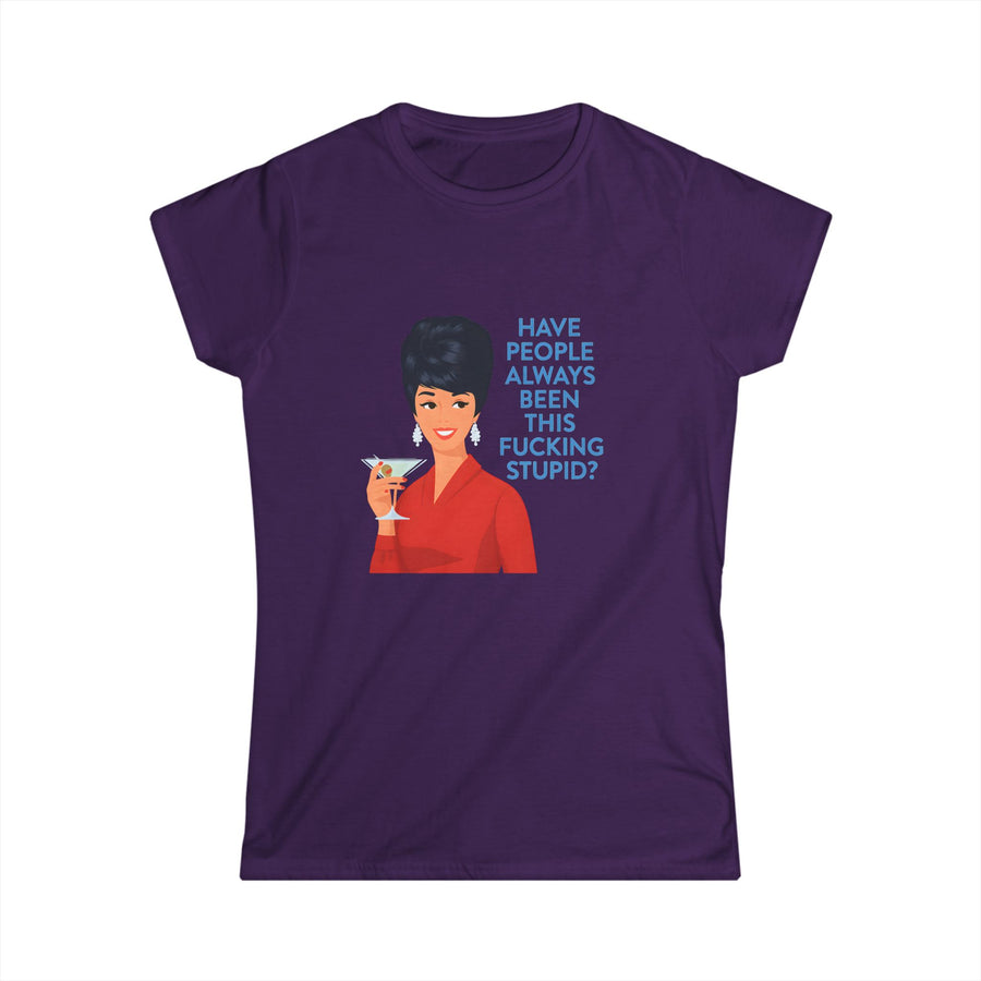 True Insights Damen T-Shirt Retro Spruch Shirt mit Pin-Up Lady und Martini in Lila, satirisches Sarkasmus Motiv