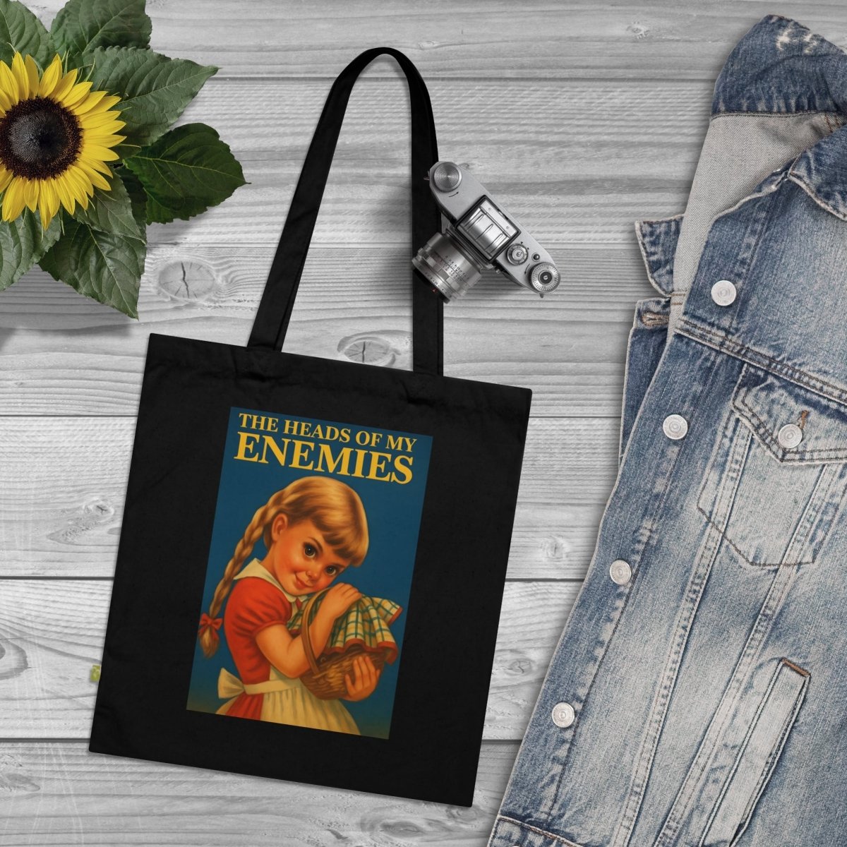 Totebag „The Heads of My Enemies“ – Ironisches Retro-Design mit Biss-Bags-True Insights