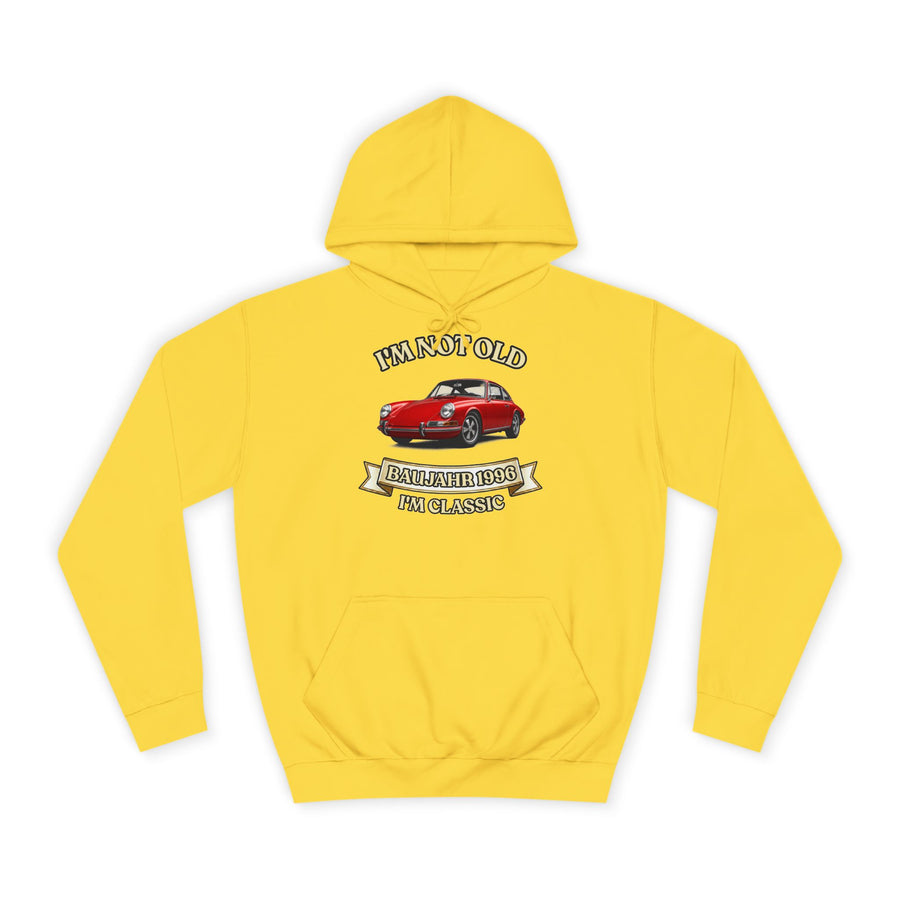 True Insights Geschenk zum 30. Geburtstag – Hoodie Jahrgang 1996 mit Porsche-Motiv | I'm Not Old I'm Classic in Sun Yellow