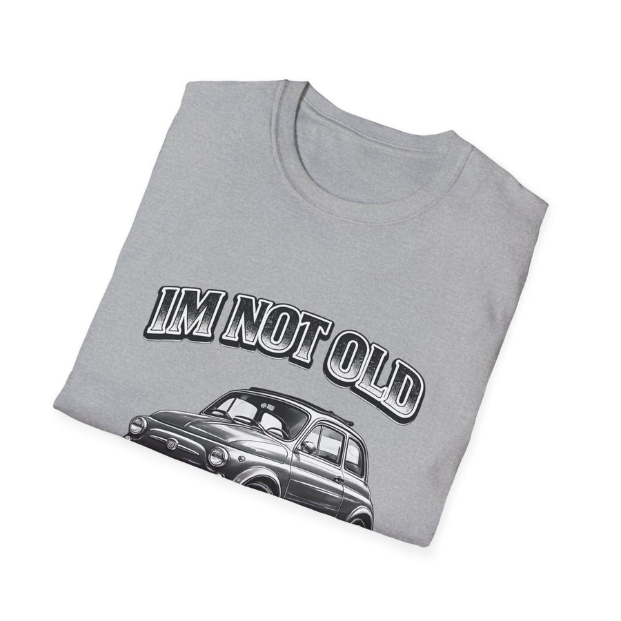 True Insights T-Shirt I'm Not Old I'm Classic Oldtimer Motiv getragen im Lifestyle-Look