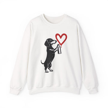 Dackel mit Sprühdose Sweatshirt – Street-Art-Graffiti-Motiv mit Herz