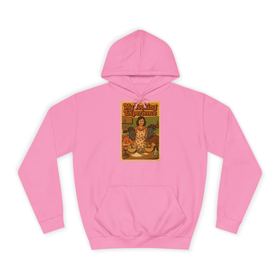 My First Cooking Experience Hoodie – Retro-Motiv mit Gasmasken in der Küche