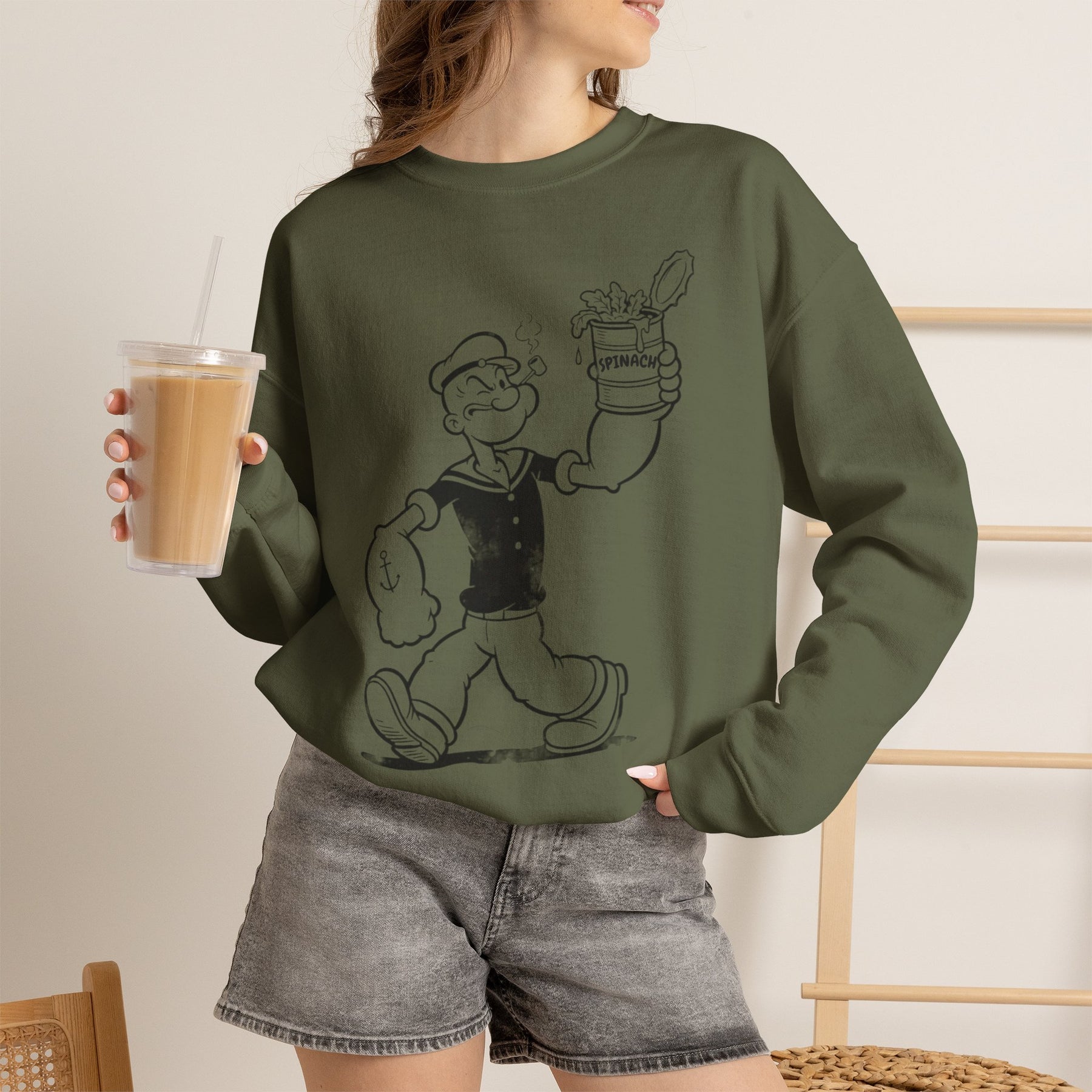 True Insights Sweatshirt Popeye Spinat Dose nostalgischer Sailor Pullover im Alltag