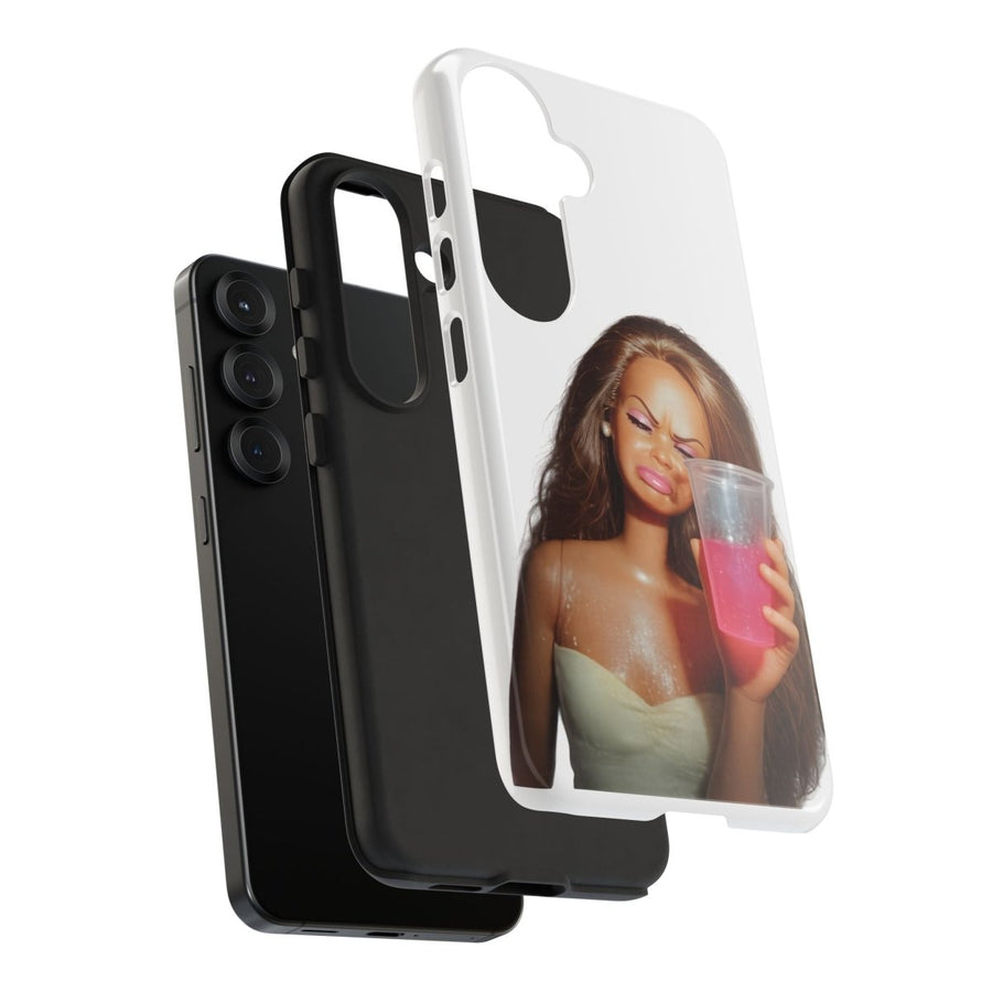Handyhülle Pink Drink Doll – Lustiges Barbie-Meme für iPhone & Samsung