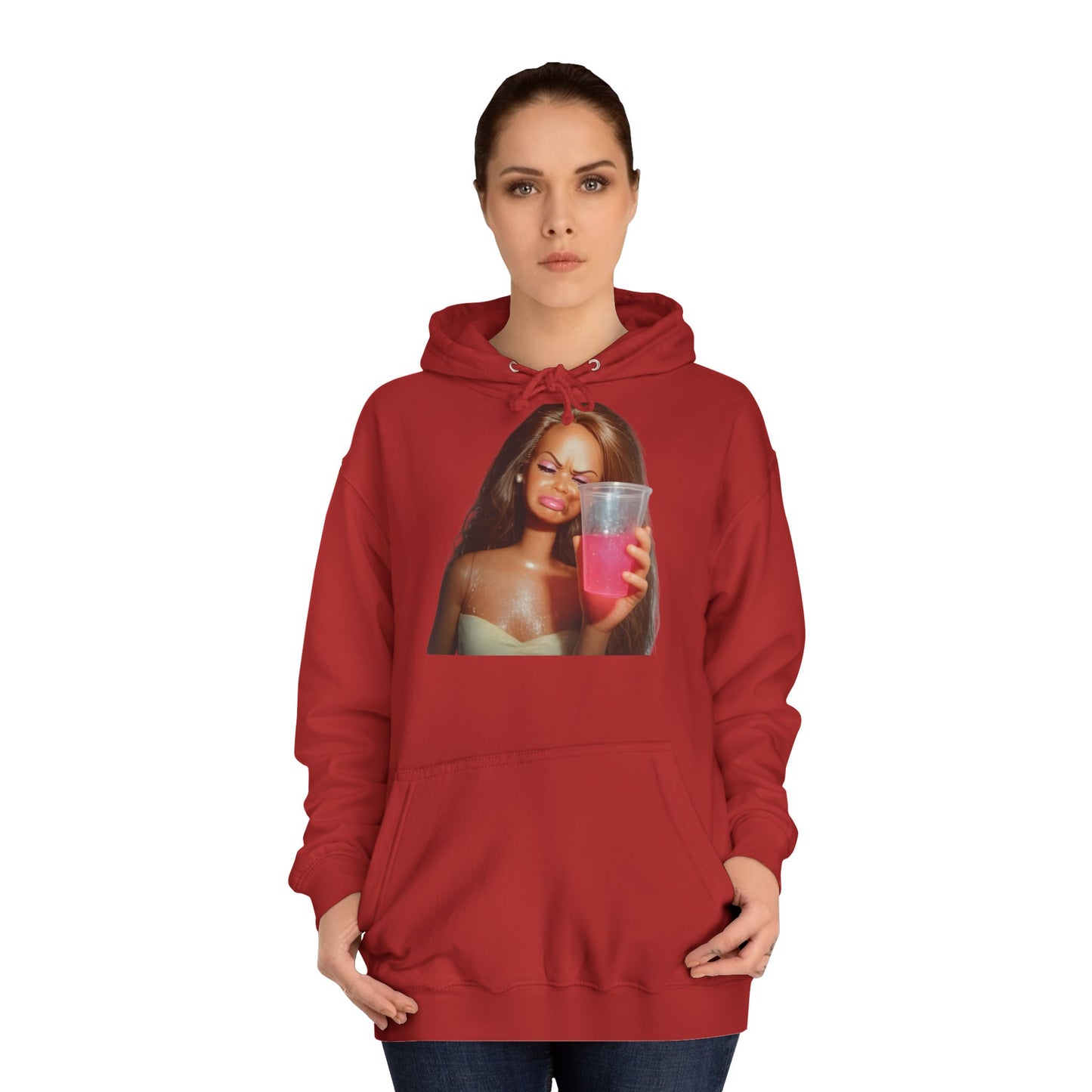 Doll Meme Barbicore Hoodie – Funny Sad Doll mit Pink Drink Kapuzenpullover für Meme-Fans & Pop-Culture-Liebhaber