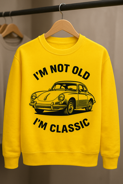 I’m Not Old, I’m Classic – Porsche Retro Car Sweatshirt | Humor für Autoliebhaber-Sweatshirt-True Insights